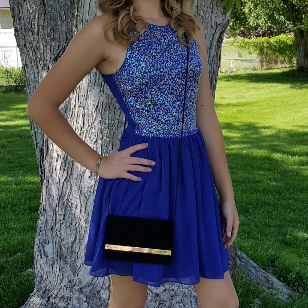 🔥🔥🔥Super cute sparkle dress🔥🔥🔥